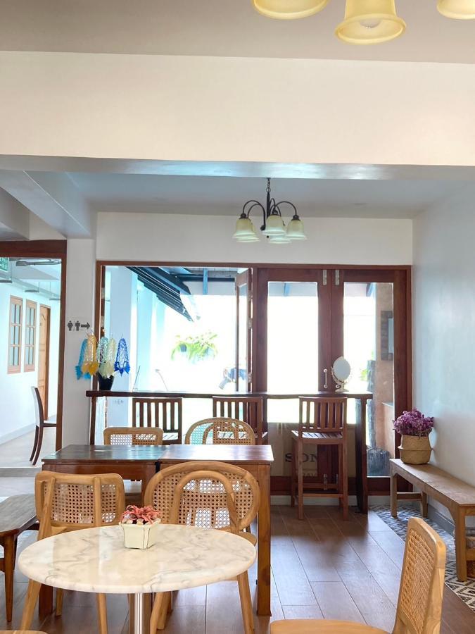Valentier Cafe And Hotel Chiang Mai Exterior photo