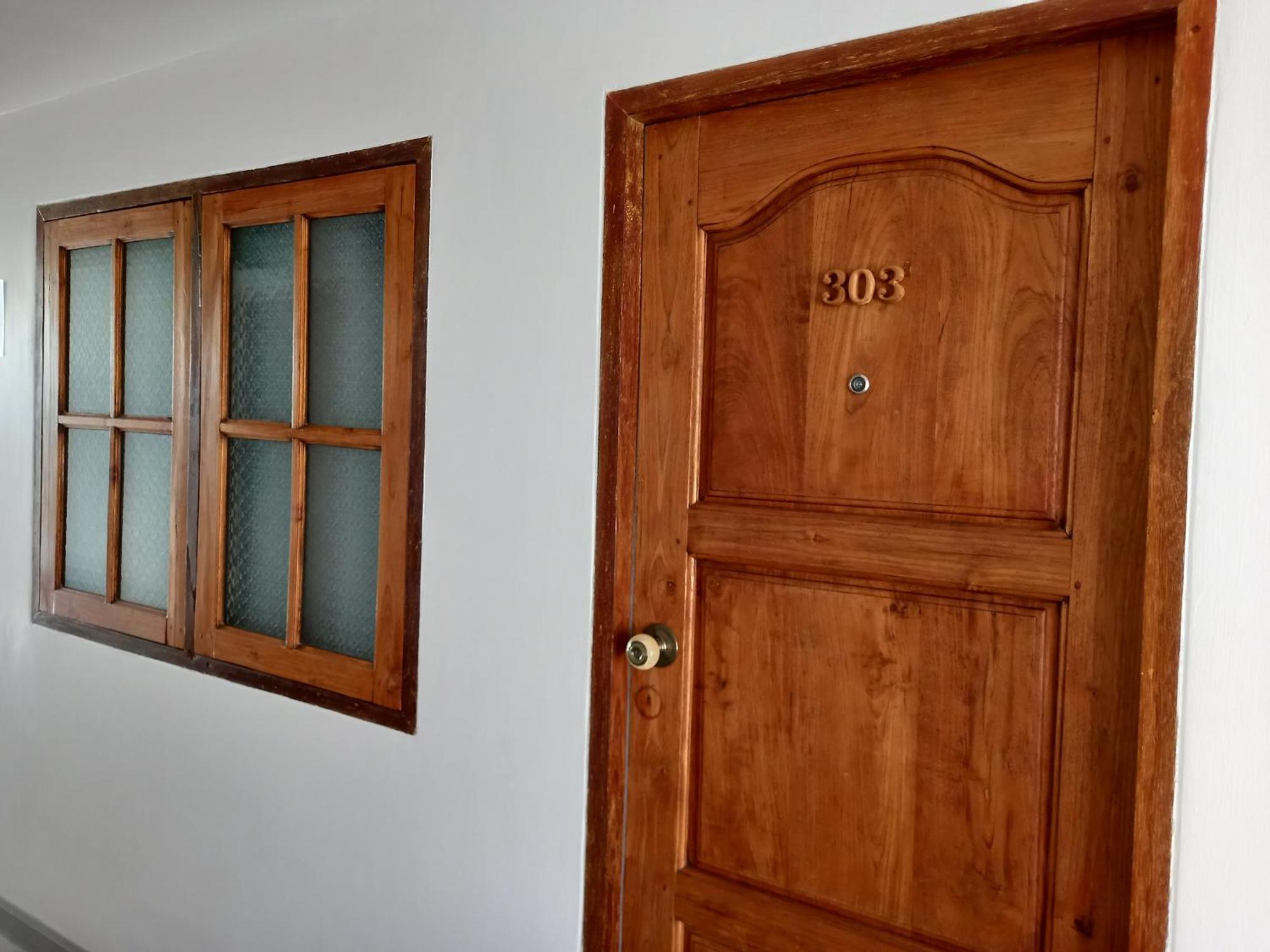 Valentier Cafe And Hotel Chiang Mai Room photo